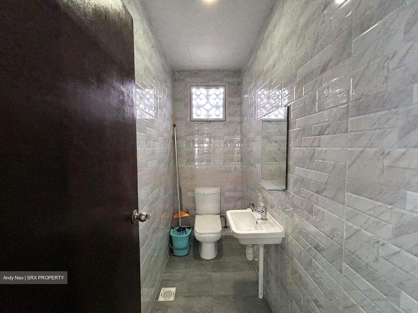 Stanley Street (D1), Office #475561831